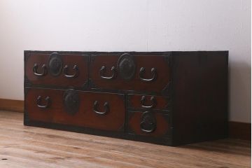 アンティーク家具　明治大正期　前面ケヤキ材　漆塗り　上品な和の雰囲気漂う相馬箪笥ローボード(ローチェスト、引き出し、衣装箪笥)(R-042298)