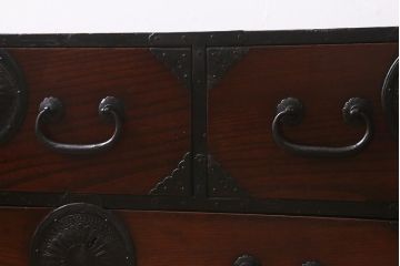 アンティーク家具　明治大正期　前面ケヤキ材　漆塗り　上品な和の雰囲気漂う相馬箪笥ローボード(ローチェスト、引き出し、衣装箪笥)(R-042298)