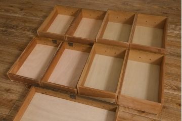 レトロ家具　ナラ材　昭和レトロな雰囲気満載の両袖デスク(机、在宅ワーク、在宅用両袖机、在宅ワーク、在宅用ワークデスク、勉強机)(R-042301)