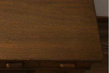 レトロ家具　ナラ材　昭和レトロな雰囲気満載の両袖デスク(机、在宅ワーク、在宅用両袖机、在宅ワーク、在宅用ワークデスク、勉強机)(R-042301)