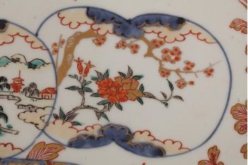江戸期　伊万里焼　金彩色絵染付八寸皿(窓絵、8寸皿、大皿、古伊万里、和食器)(R-042310)