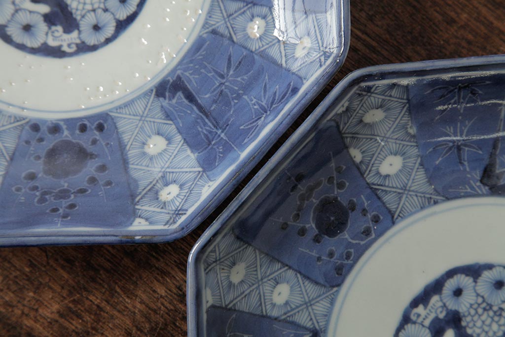 アンティーク雑貨　江戸期　古伊万里　松竹梅文　染付八角皿2枚(中皿)(R-042322)