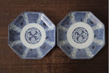 アンティーク雑貨　江戸期　古伊万里　松竹梅文　染付八角皿2枚(中皿)(R-042323)