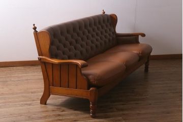 中古　横浜クラシック家具　ダニエル(daniel)　Leona　A-522　重厚さと高級感が魅力的なレオナソファ(3人掛けソファ)(定価約120万円)(R-042324)