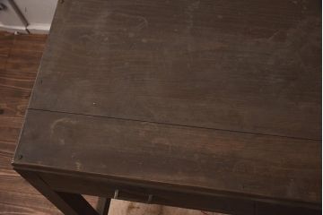 レトロ家具　昭和中期　栗材　ノスタルジックな雰囲気が魅力の片袖机(ワークデスク、在宅ワーク、在宅用、勉強机)(R-042332)