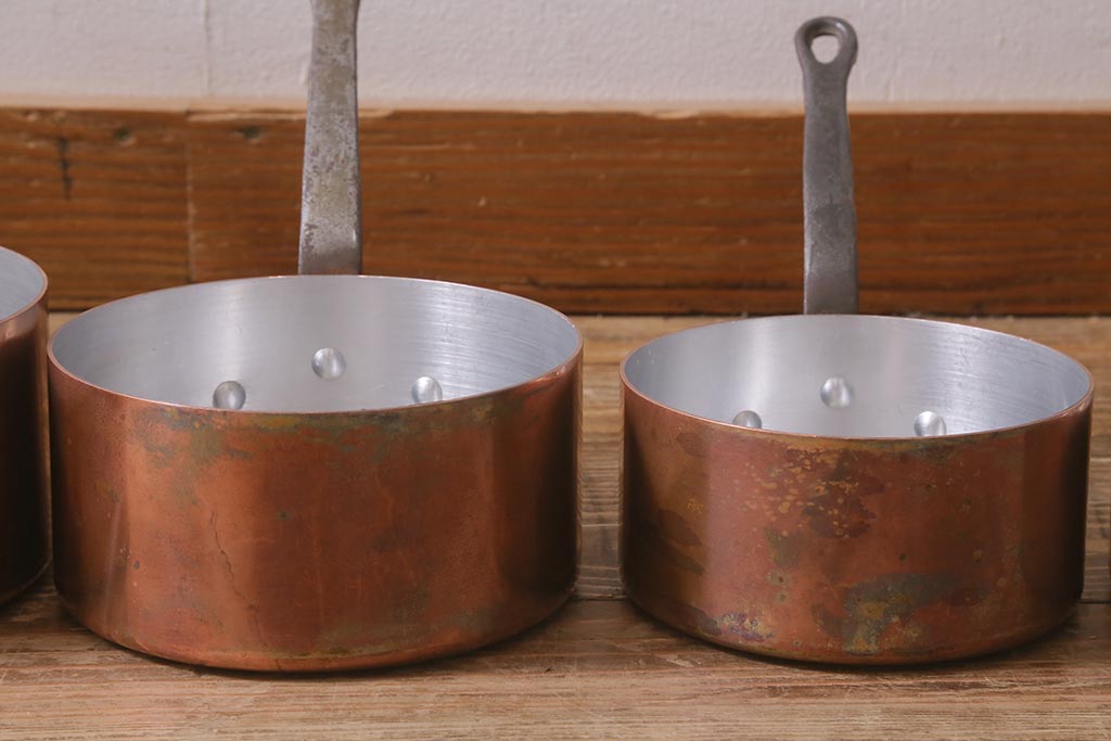 アンティーク雑貨　フランスアンティーク　鉄の取っ手の銅製片手鍋5点セット(キッチン雑貨)(R-042350)