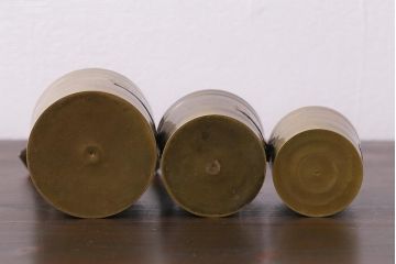 ヴィンテージ雑貨　フランスビンテージ　味のある風合いがおしゃれな青銅製の計量カップ6個セット(メジャーカップ)(R-042351)