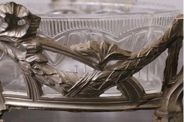 アンティーク雑貨　フランスアンティーク　ルイ16世様式　装飾がクラシカルなジャルディニエール(テーブルウェア、フラワーポット)(R-042354)