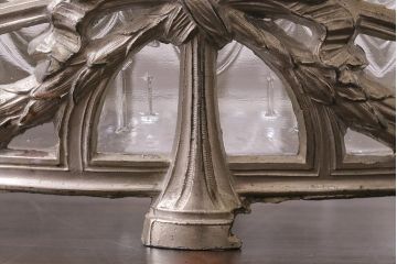 アンティーク雑貨　フランスアンティーク　ルイ16世様式　装飾がクラシカルなジャルディニエール(テーブルウェア、フラワーポット)(R-042354)