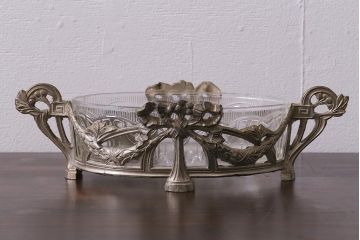 アンティーク雑貨　フランスアンティーク　ルイ16世様式　装飾がクラシカルなジャルディニエール(テーブルウェア、フラワーポット)(R-042354)