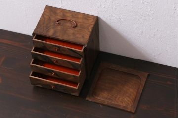 アンティーク家具　明治期　指物家具　凝ったつくりの唐桑菓子箪笥(R-042364)