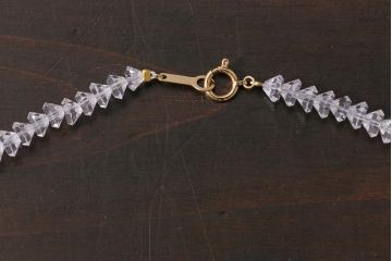 ヴィンテージアクセサリー　K18(18金)　透明な輝きを放つビンテージクリスタルネックレス(R-042368)