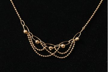 ヴィンテージアクセサリー　K18(18金)　多面カットを施したパーツが美しいビンテージネックレス　重さ約3.47g(R-042369)