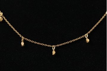 ヴィンテージアクセサリー　K18(18金)　金75%　造幣局ホールマーク　切子がアクセントになったビンテージチェーンネックレス　重さ約3.96g(R-042371)