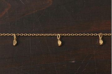ヴィンテージアクセサリー　K18(18金)　金75%　造幣局ホールマーク　切子がアクセントになったビンテージチェーンネックレス　重さ約3.96g(R-042371)