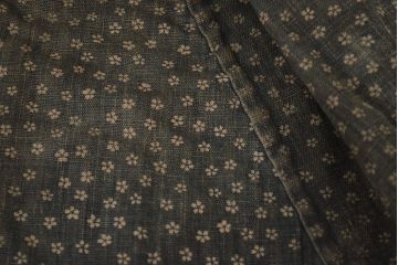 アンティーク雑貨　明治〜大正　古い火消し頭巾(刺子、木綿、藍染、古布)(R-042401)