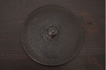 ヴィンテージ雑貨　南部盛岡　序信銘　あられ鉄瓶(ビンテージ)(R-042404)