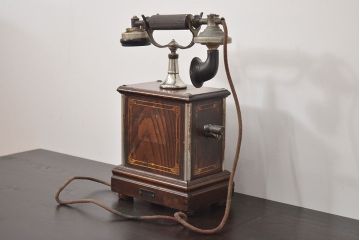 アンティーク雑貨　大正十年　日本電気株式会社　デルビル磁石式電話機(R-042409)