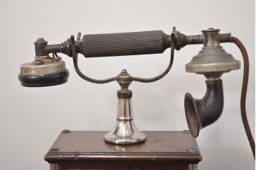 アンティーク雑貨　大正十年　日本電気株式会社　デルビル磁石式電話機(R-042409)