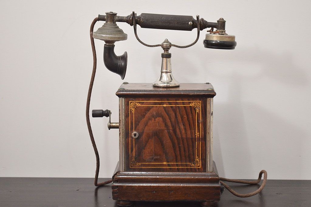 アンティーク雑貨　大正十年　日本電気株式会社　デルビル磁石式電話機(R-042409)