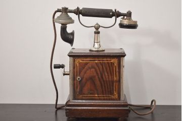 アンティーク雑貨　大正十年　日本電気株式会社　デルビル磁石式電話機(R-042409)
