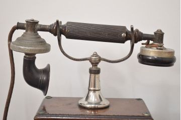 アンティーク雑貨　大正十年　日本電気株式会社　デルビル磁石式電話機(R-042409)