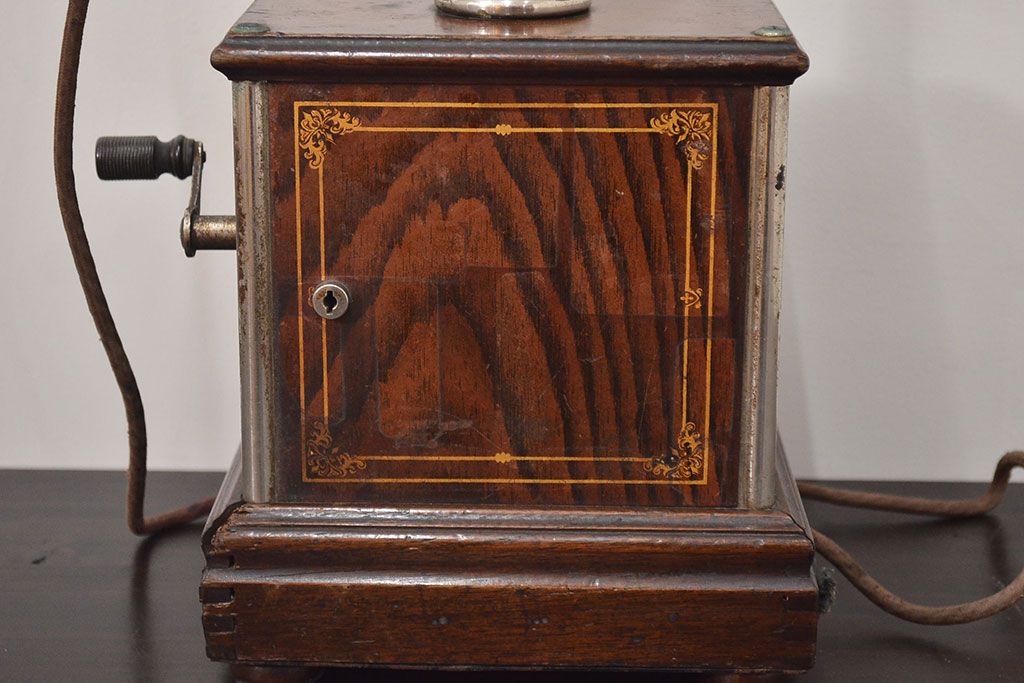 アンティーク雑貨　大正十年　日本電気株式会社　デルビル磁石式電話機(R-042409)