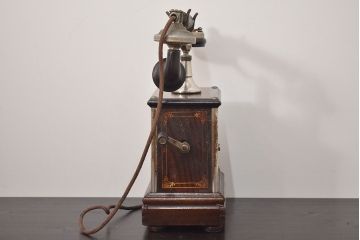 アンティーク雑貨　大正十年　日本電気株式会社　デルビル磁石式電話機(R-042409)