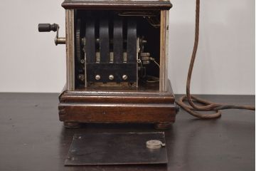 アンティーク雑貨　大正十年　日本電気株式会社　デルビル磁石式電話機(R-042409)