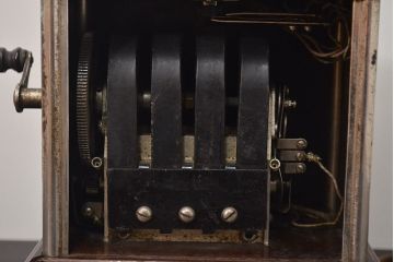 アンティーク雑貨　大正十年　日本電気株式会社　デルビル磁石式電話機(R-042409)