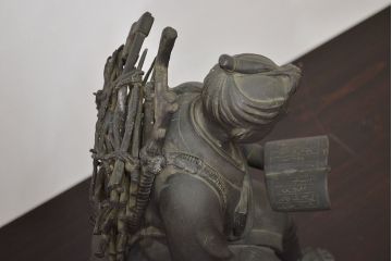 アンティーク雑貨　昭和初期　古い二宮金次郎　ブロンズ像　6.41kg(應需銘)(R-042414)