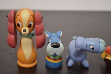 アンティーク雑貨　古いディズニー　木製人形9体セット(ビンテージこけし)(R-042437)