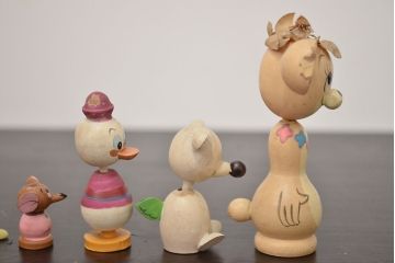 アンティーク雑貨　古いディズニー　木製人形9体セット(ビンテージこけし)(R-042437)
