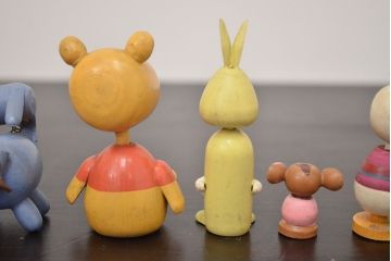 アンティーク雑貨　古いディズニー　木製人形9体セット(ビンテージこけし)(R-042437)