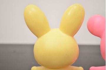 アンティーク雑貨　昭和レトロ　セキグチ　ビンテージラバードール2点(うさぎ、くま、ビニール人形)(R-042444)