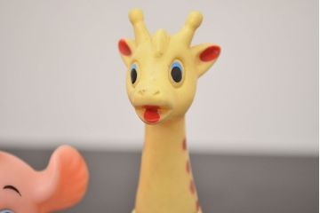 アンティーク雑貨　昭和レトロ　ビンテージラバードール3点(馬、犬、きりん、ビニール人形)(R-042446)