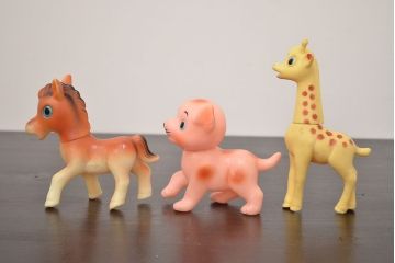 アンティーク雑貨　昭和レトロ　ビンテージラバードール3点(馬、犬、きりん、ビニール人形)(R-042446)