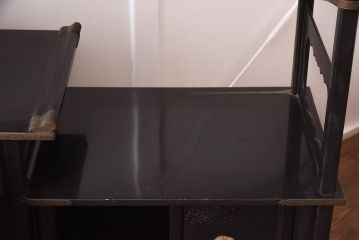 アンティーク家具　螺鈿と蒔絵の華やかな意匠が目を引く飾り棚(飾棚、茶棚)(R-042453)