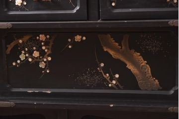 アンティーク家具　螺鈿と蒔絵の華やかな意匠が目を引く飾り棚(飾棚、茶棚)(R-042453)