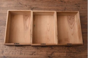 アンティーク家具　昭和初期　レトロな雰囲気が味のあるローボード(テレビ台、キャビネット、収納棚)(R-042454)