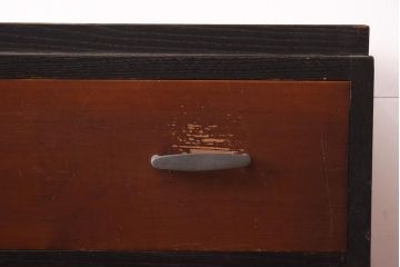 レトロ家具　すっきりとしたツートーンのチェスト(タンス、箪笥、引き出し)(R-042455)