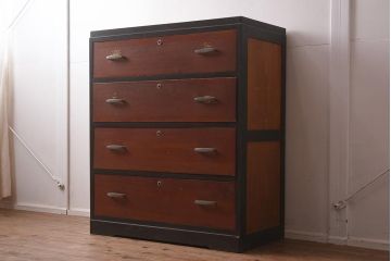 レトロ家具　すっきりとしたツートーンのチェスト(タンス、箪笥、引き出し)(R-042455)