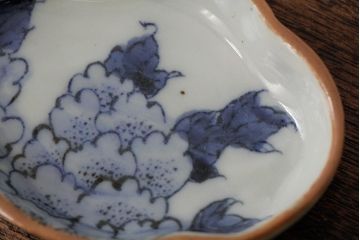 アンティーク雑貨　江戸期　古伊万里　染付花文小皿5枚セット(変形皿、和食器)(R-042474)