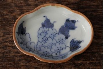 アンティーク雑貨　江戸期　古伊万里　染付花文小皿5枚セット(変形皿、和食器)(R-042475)