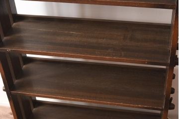 レトロ家具　透かし入り　珍しいデザインの本棚(シェルフ、ラック、飾り棚)(R-042477)
