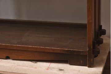 レトロ家具　透かし入り　珍しいデザインの本棚(シェルフ、ラック、飾り棚)(R-042477)