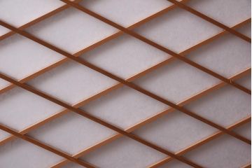 ビンテージ家具　障子入り　鶴松の透かしが和の雰囲気漂う衝立(つい立て、パーテーション)(R-042479)
