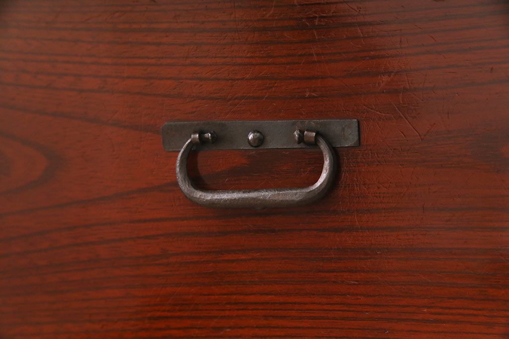 アンティーク家具　明治期　前ケヤキ材・供縁　漆塗り　上手物!鶴と亀の丸金具が目を引く米沢箪笥(重ね箪笥、衣装箪笥、引き出し)(R-042485)