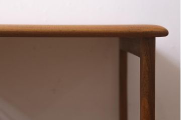 ヴィンテージ家具　北欧ビンテージ　G-PLAN(ジープラン)　チーク材　タイルトップがお洒落なネストテーブル(サイドテーブル)(R-042487)