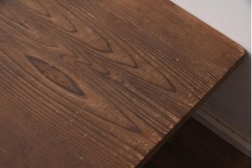 ビンテージ家具　高級杉材　使い込まれた風合いが味わい深い座卓(ローテーブル)(R-042495)
